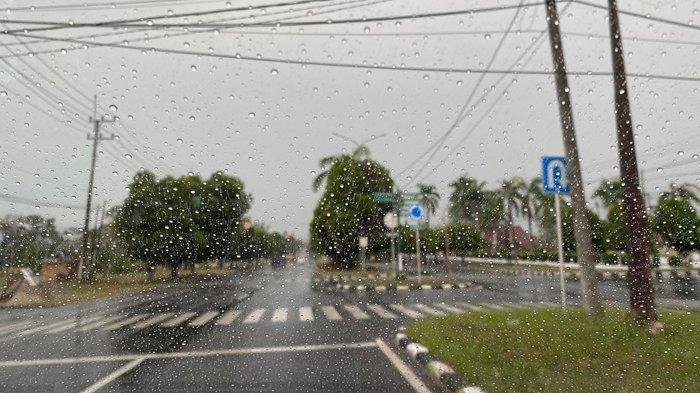 Prakiraan Cuaca Kalsel 12 Oktober 2025, Tabalong Berpotensi Hujan Sore, Cek Wilayah Lain