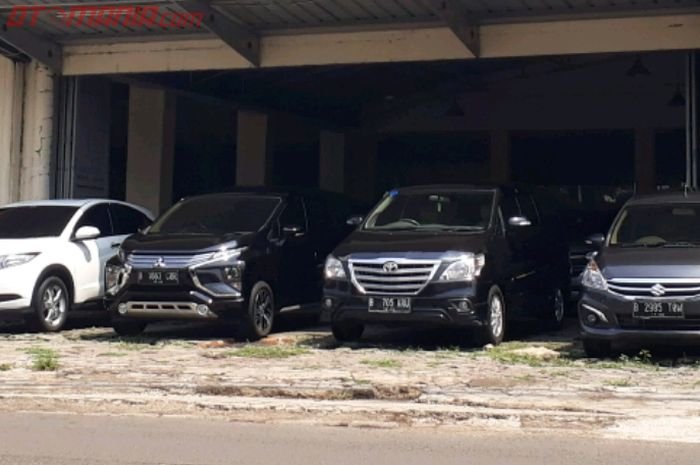 Tren SUV Meledak di Bandung, Showroom Baru Tambah Ramai