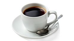 Penelitian: Konsumsi Kopi, Teh, dan Air Putih Kurangi Risiko Kematian