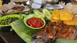 7 Tempat Makan Wajib di Bandung: Rasakan Rasa Kota Kembang