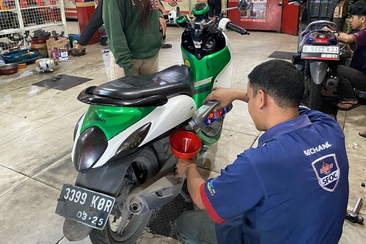 Penjualan Sepeda Motor Menurun, Bisnis Pelumas Berkembang