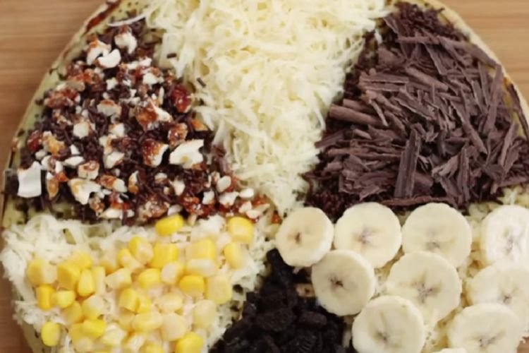 Rahasia Resep Martabak Manis Teflon yang Empuk, Bersarang, dan Anti Bantet