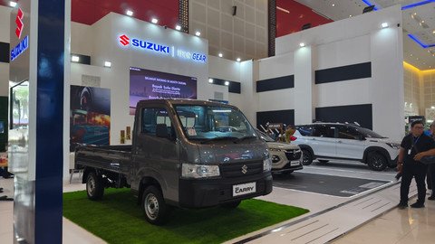 Suzuki Naik 4 Persen Didorong Carry Pick Up