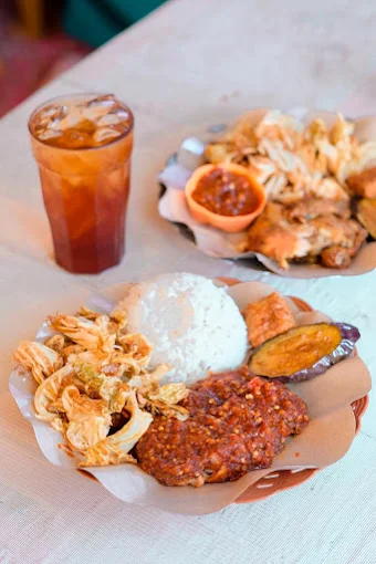 Daftar 8 Restoran Ayam Geprek Terbaik di Balikpapan