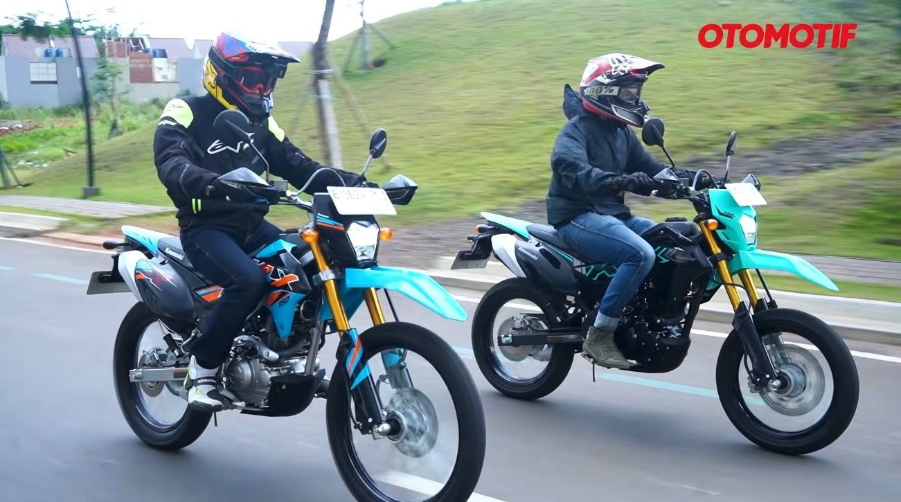 Trail atau Supermoto? Perbandingan Harga dan Spesifikasi Kawasaki KLX150 vs KLX150SM Terbaru