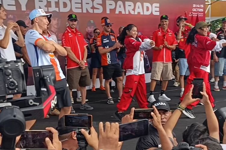Raul Fernandez Ikut Meriahkan Parade Pebalap di Mandalika 2025