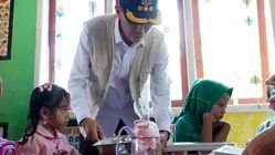 Bupati Bolsel Pantau Program Makanan Gratis di Posigadan