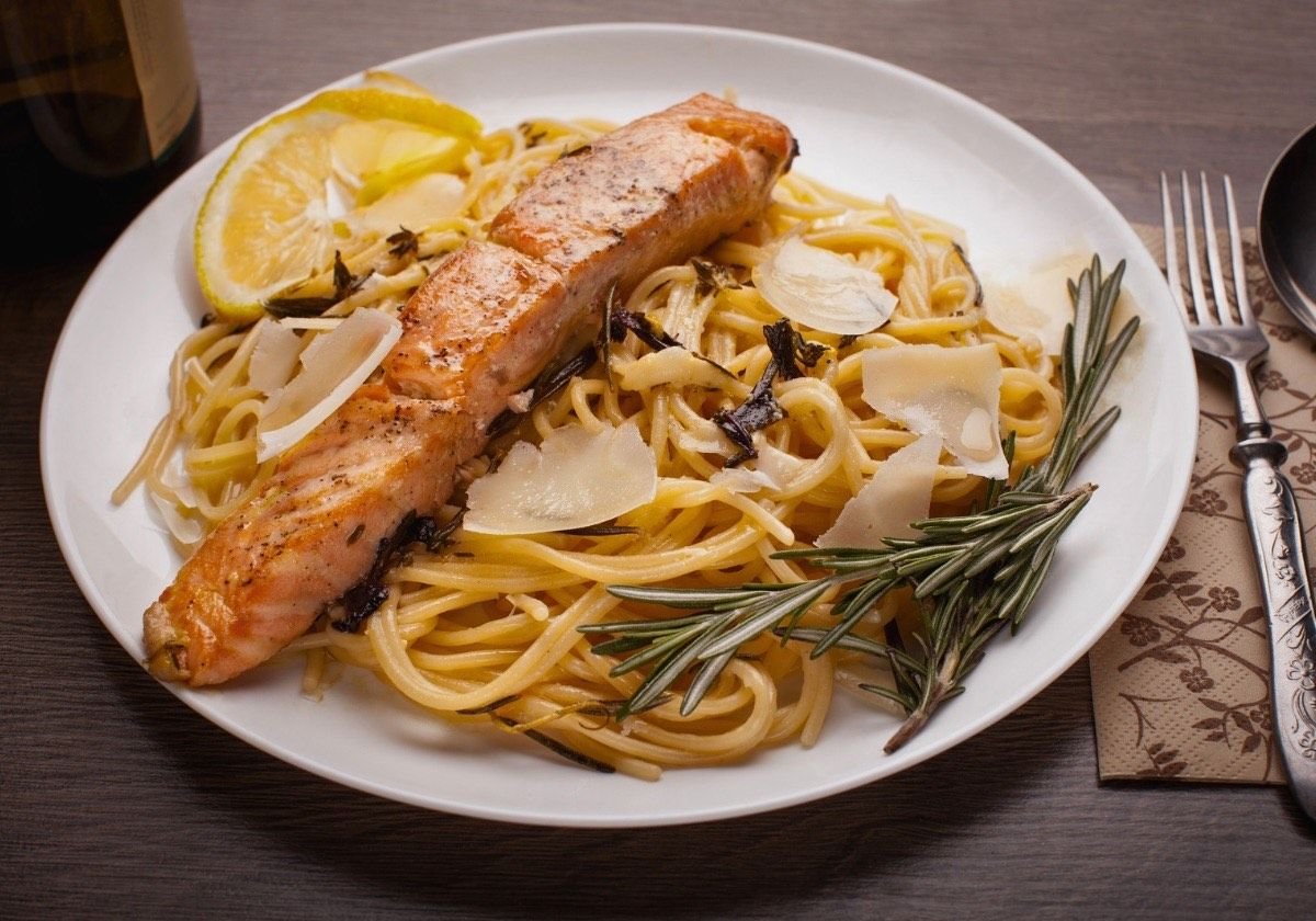Resep Spaghetti Salmon Saus Jamur, Menu Mewah yang Bisa Dicoba di Rumah