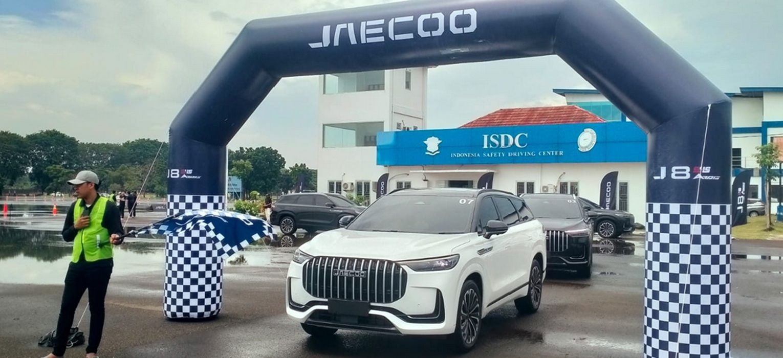 Uji Coba Mobil SUV JAECOO J8 SHS ARDIS di ISDC Tangerang
