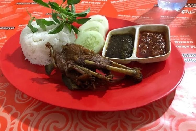 3 Rekomendasi Nasi Bebek Goreng Legendaris yang Disukai Warga Surabaya