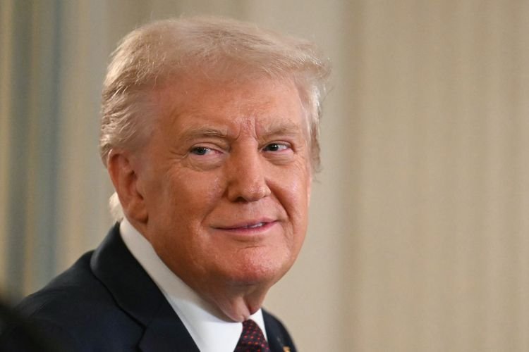 Trump Akan Terapkan Tarif 100% untuk China, Apa Tujuannya?