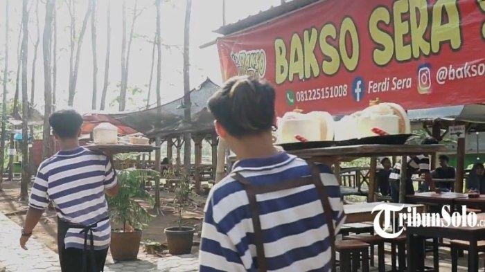 Warung Bakso Sera Simo Boyolali Habiskan 300 Kelapa Muda Sehari, Tersedia Es Krim Kelapa Muda