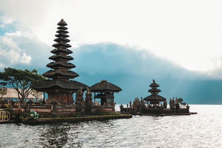 Bali dan Lombok Jadi Pulau Terbaik Asia 2025 menurut CN Traveller