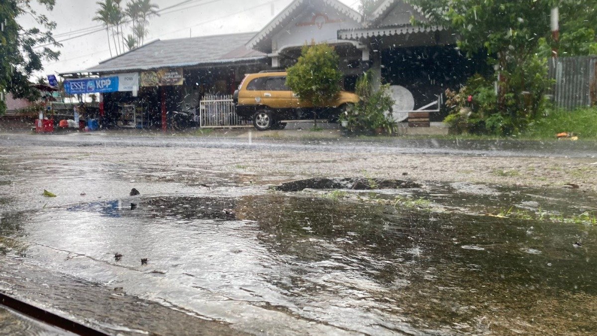Prakiraan Cuaca Sumsel: BMKG Peringatkan Hujan Tiga Hari Beruntun